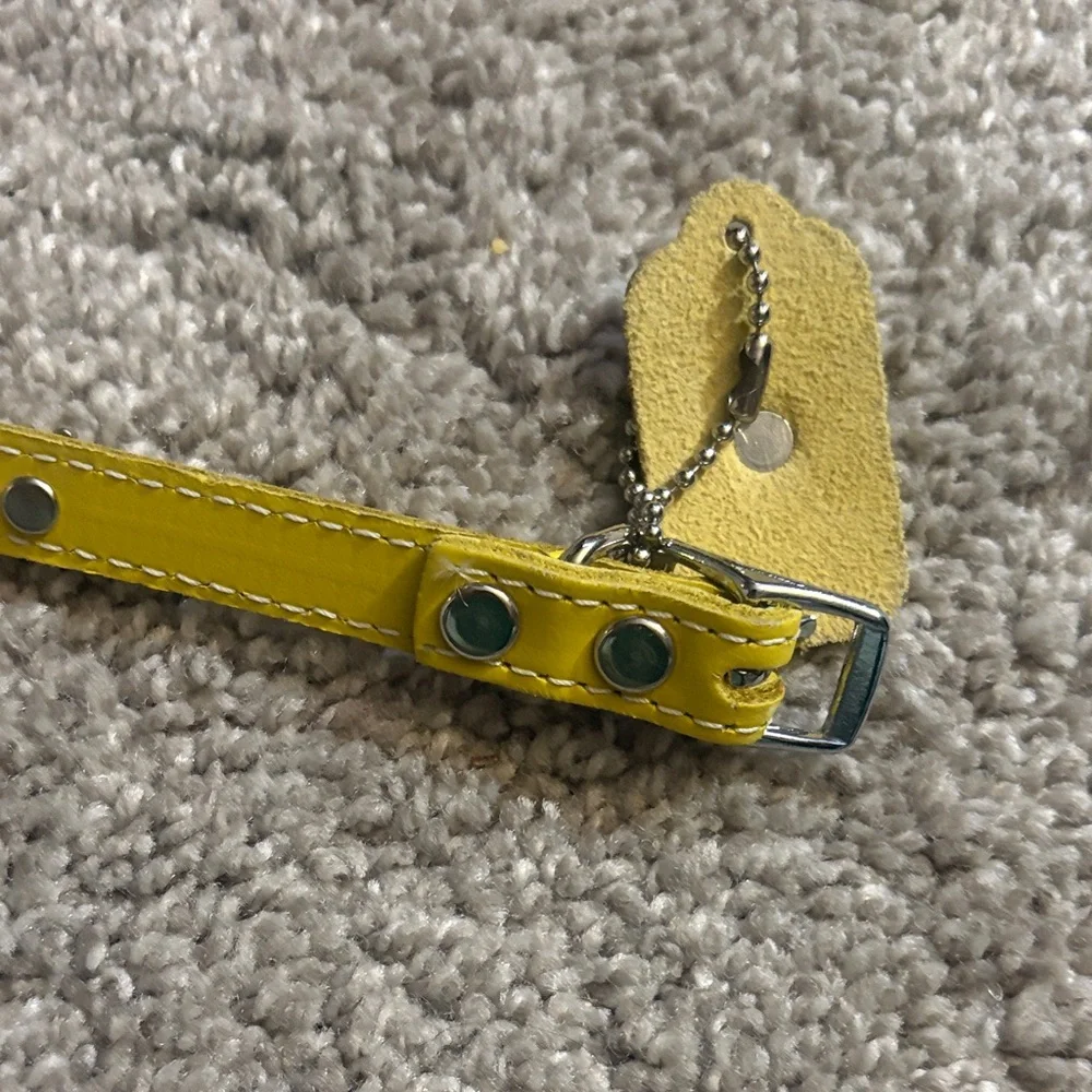 New leather Yellow Dog Collar with Paw Print Design 12 inches s/m